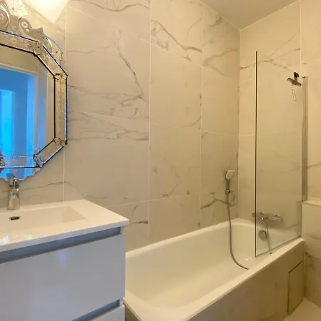 Apartment T3 Climatise Juana Avec Parking Et Proche Antibes
