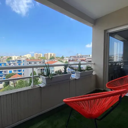 Apartment T3 Climatise Juana Avec Parking Et Proche *